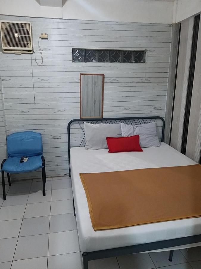 Venice Guest House Redpartner Джакарта Экстерьер фото