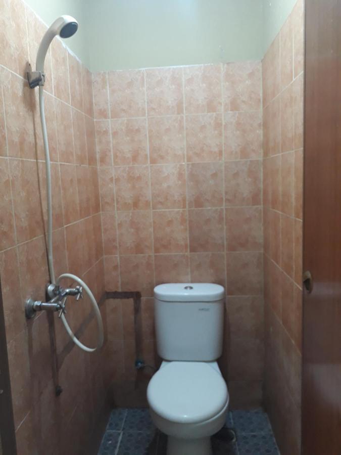 Venice Guest House Redpartner Джакарта Экстерьер фото